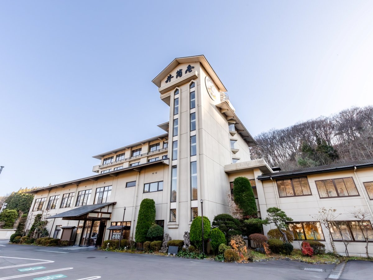 *���ʂ���]�ޓ��ق̊O�ρB���߂Ă̕��ł�������₷�����n�ł��B