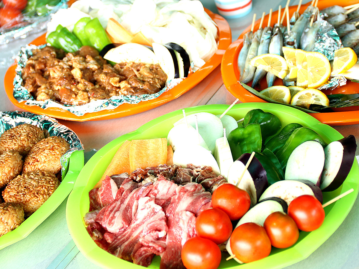 BBQ�H�ށI�F�B��Ƒ��ƃ��C���C��