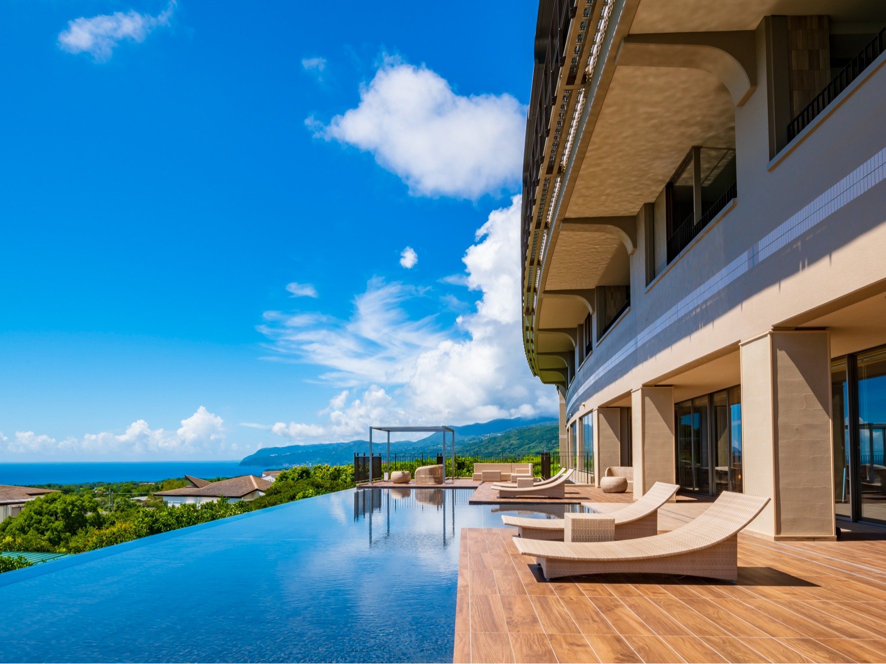 ���Ճe���X