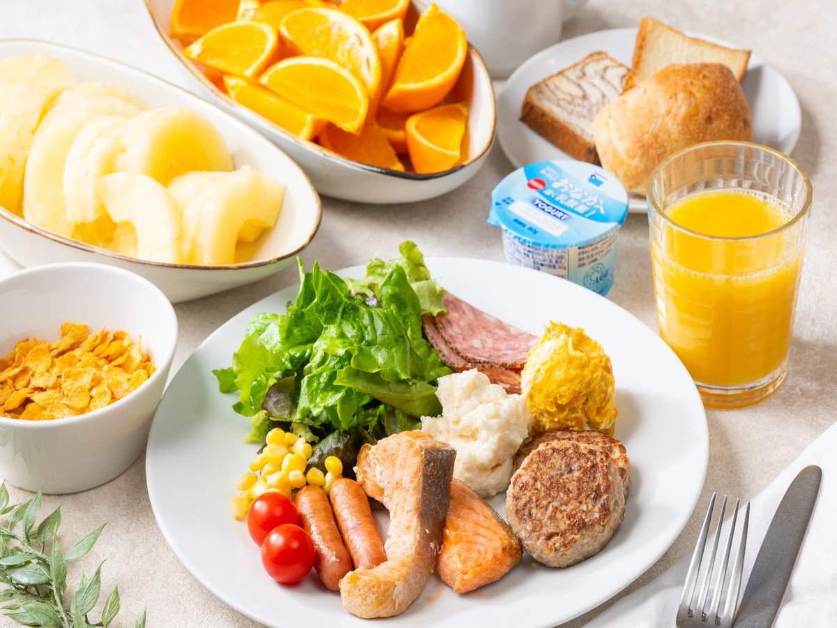 ���H����t����