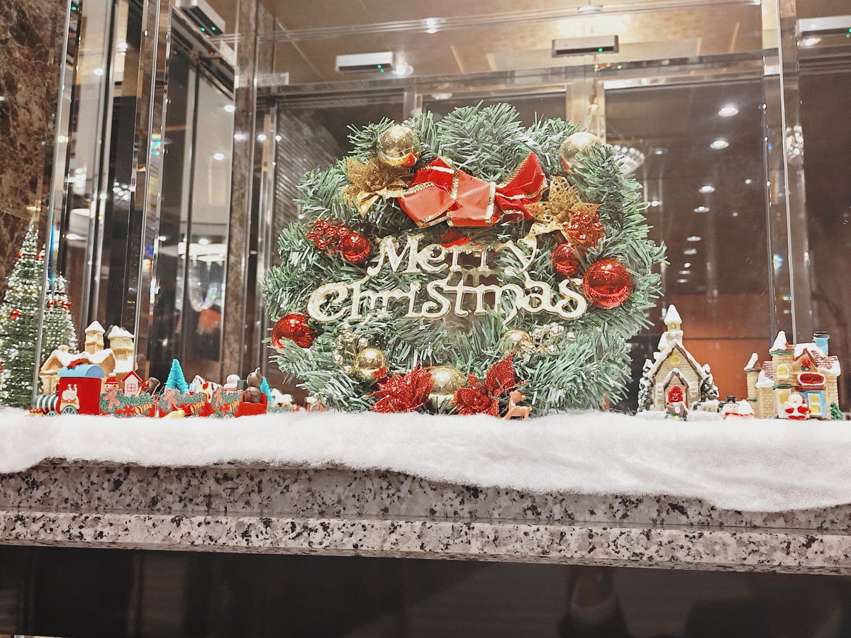 �N���X�}�X���������{���Ă��܂��I