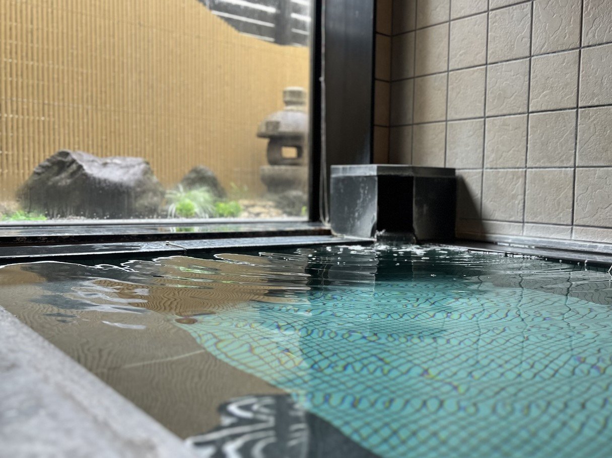 �j���ʁ@�l�H����嗁��i15:00�`26:00�A����5:00�`10:00�j