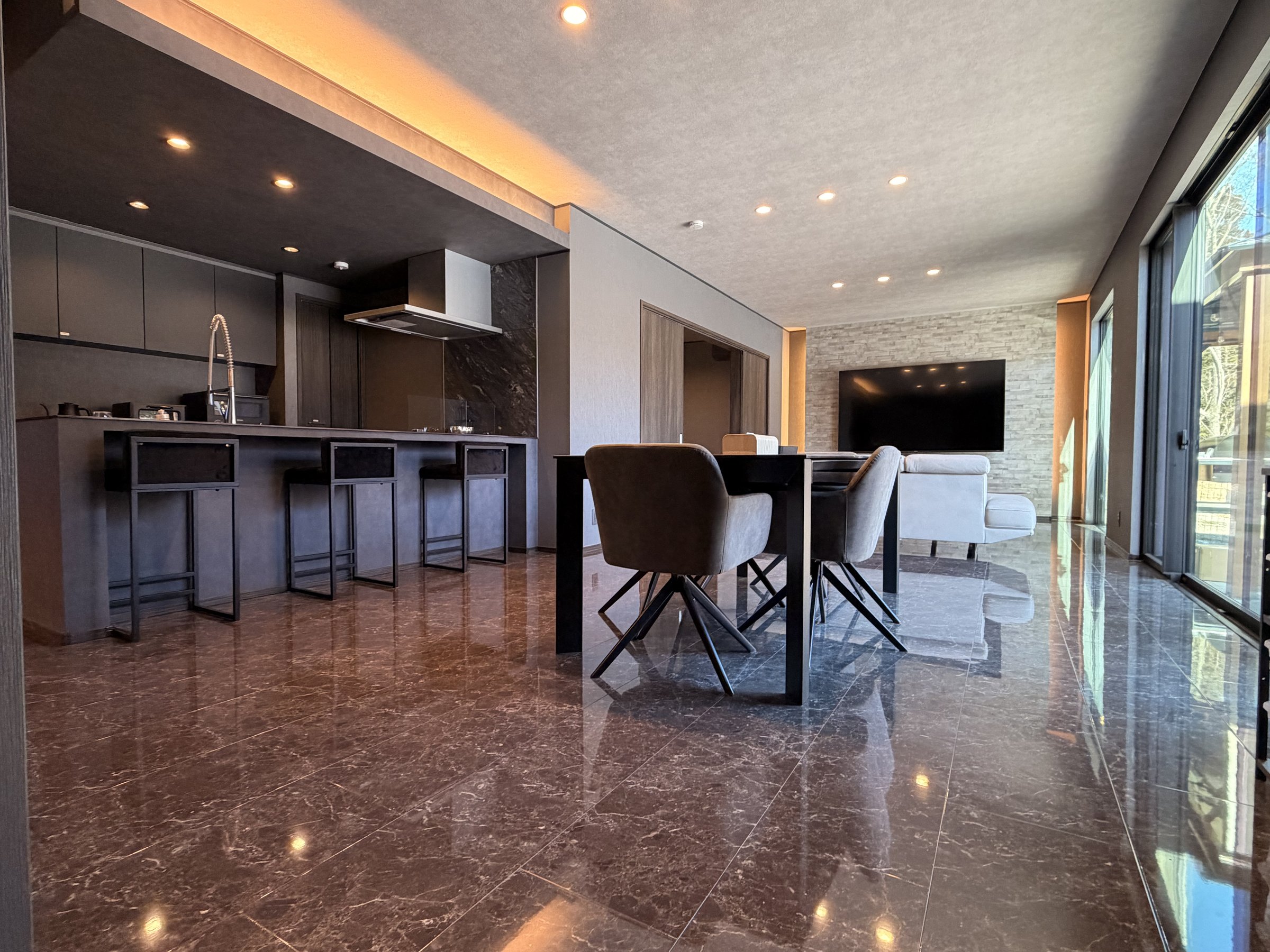 �u���b�N�X�C�[�g���r���O