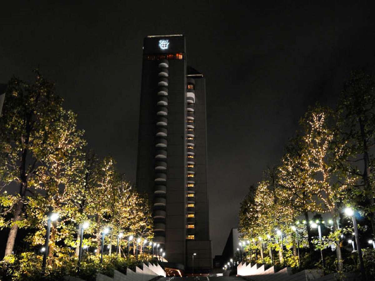 �y�~�z�O�σC���[�W