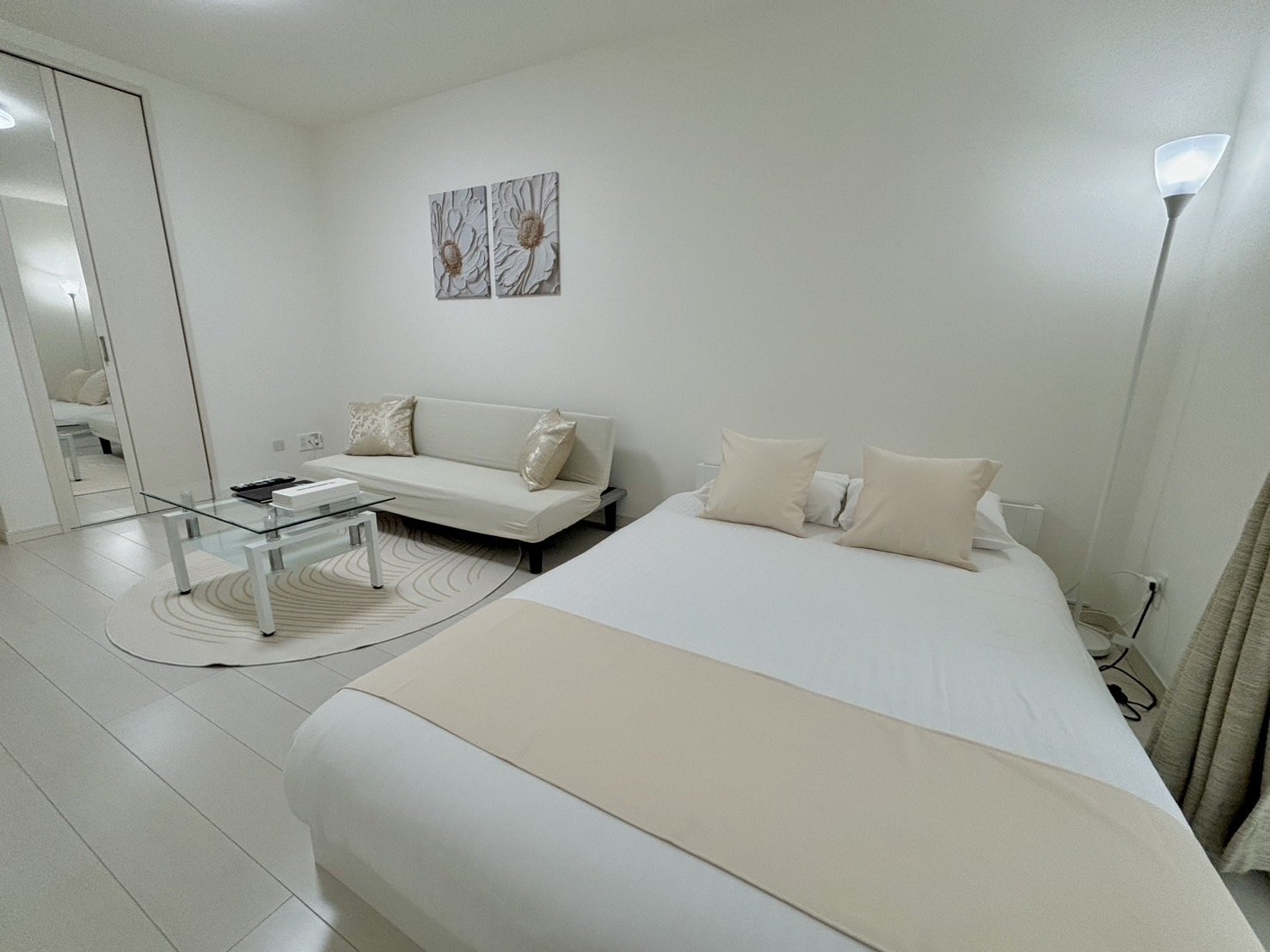 ��Room204
