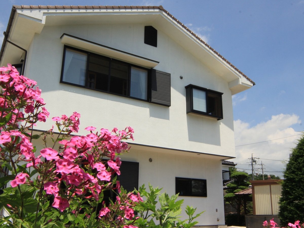 ���y�O�ρz��ɂ͋G�߂��Ɨl�X�ȉԂ��炫�܂�