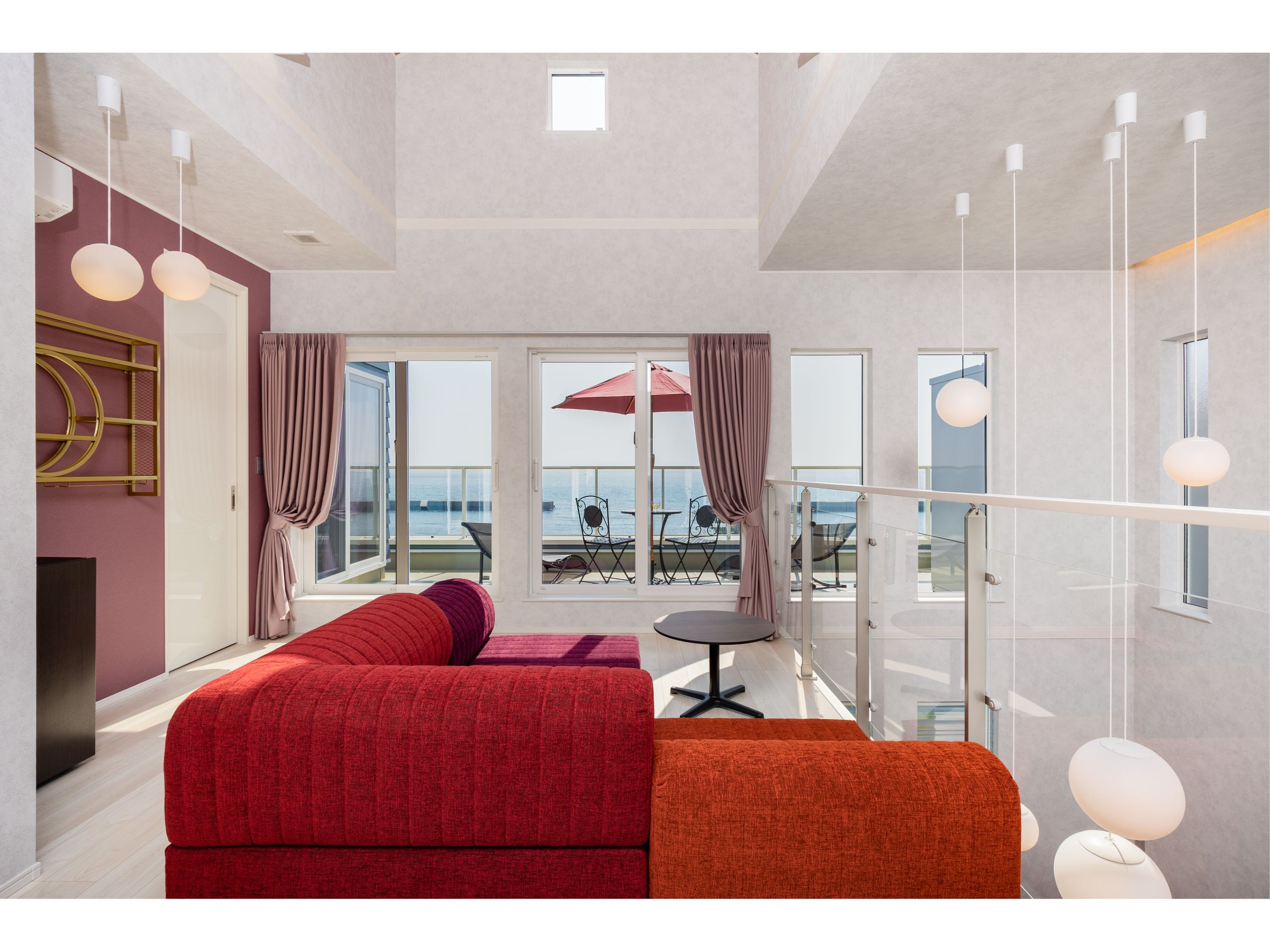 ���r���O���[��