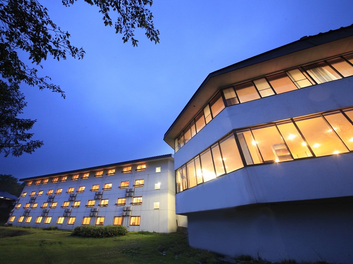 �z�e���A���y���u���b�N �O��