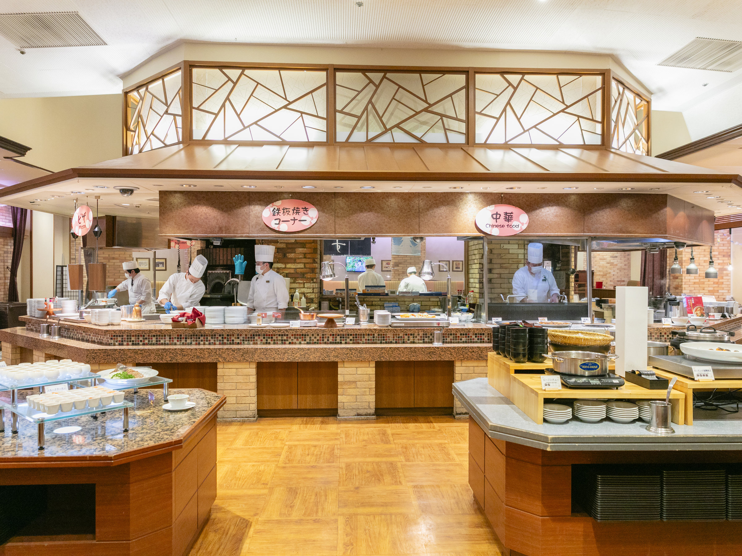 �u�肩���ցv���C�u�L�b�`���Ԃ���