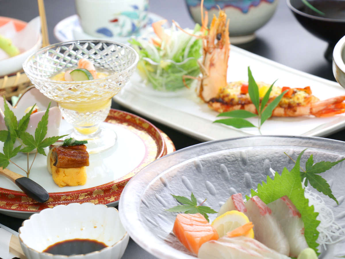 �{�̐H�ނ�����Ł��{�i���B�̋I���������肷��A�G�߂̉�ȗ��������ܖ�����������