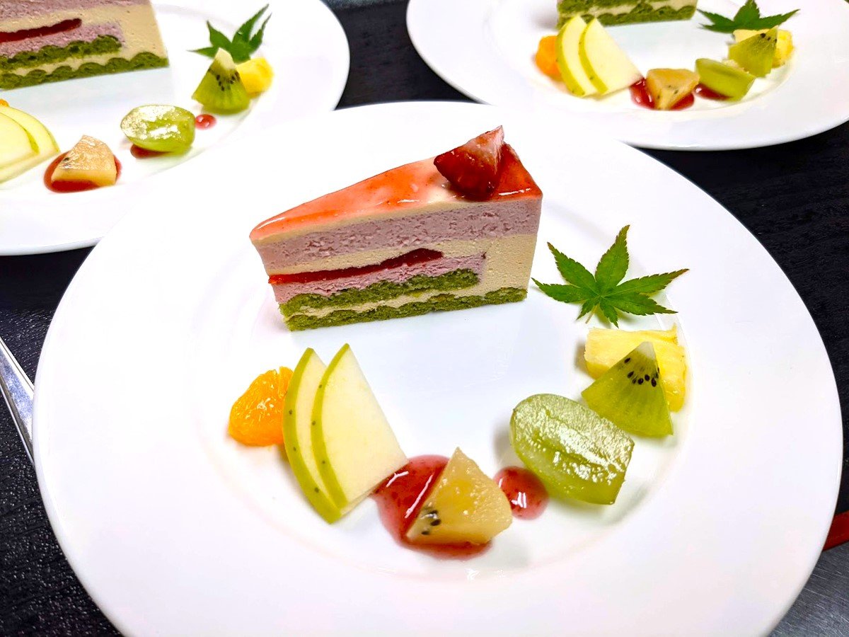 �X�^���_�[�h��ȁ@�f�U�[�g���