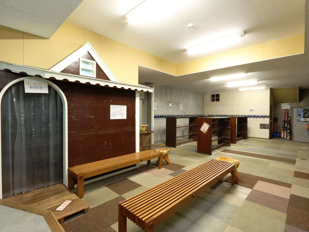 yEXߎzXL[Xm[{[hy񂾂Ƃ͂B