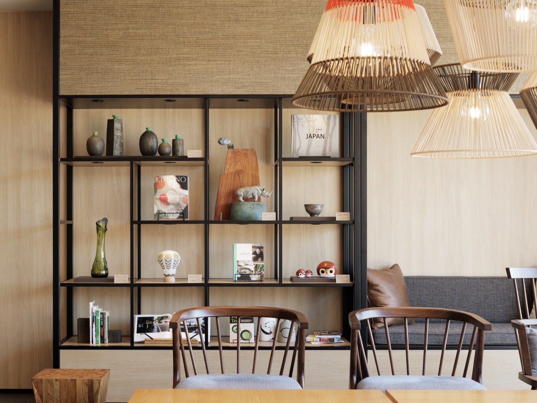 ���C�u�����[�R�[�i�[�F�n��̖��i�A�n���̃A�[�e�B�X�g�A�H�|��Ƃɂ���i�̂��Љ�