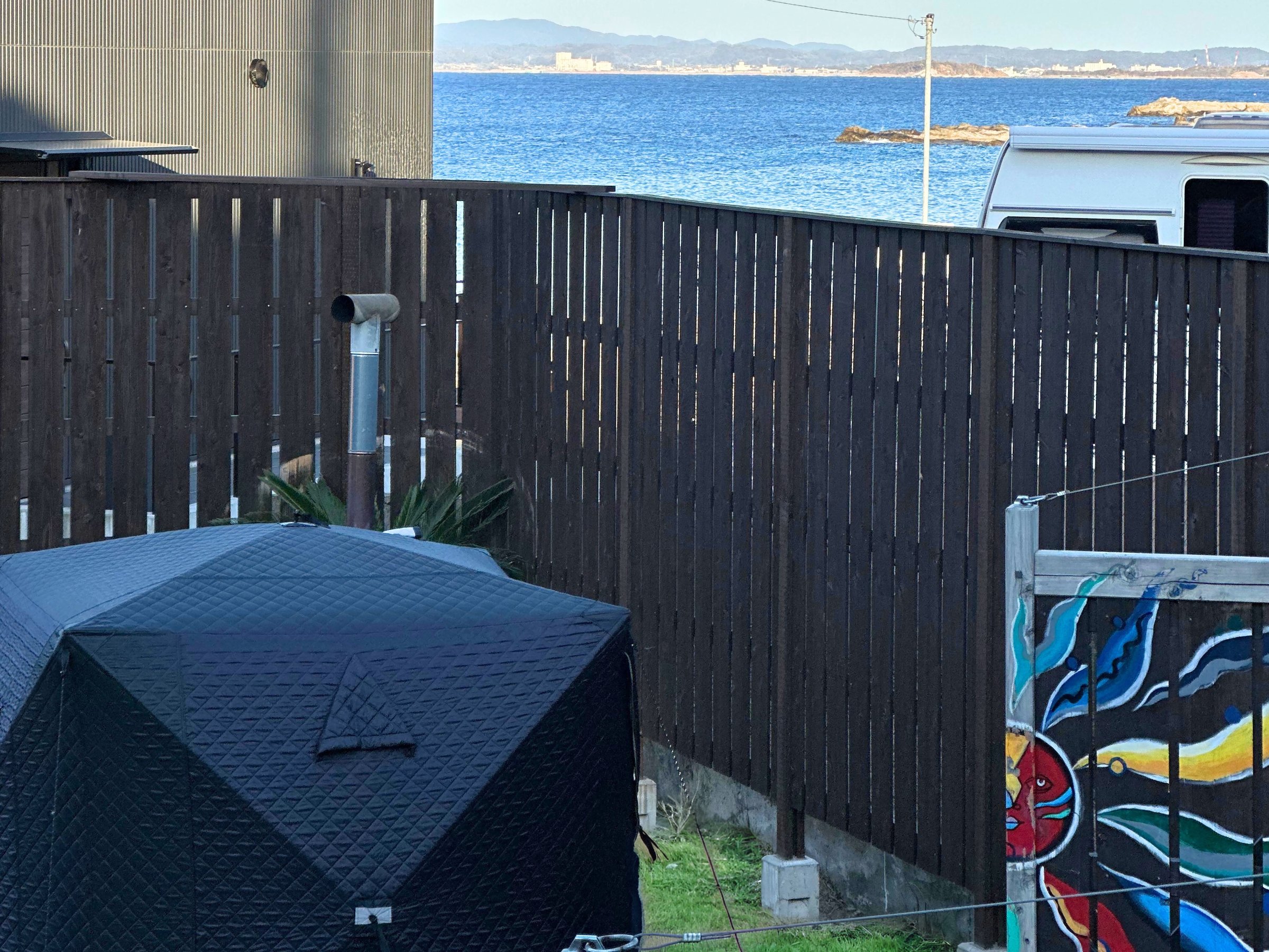 �L����ɂ́A�e���g�T�E�i�����p�ӁB�d�̎������Ԃ͂Q���ԑO��ƂȂ�܂��B