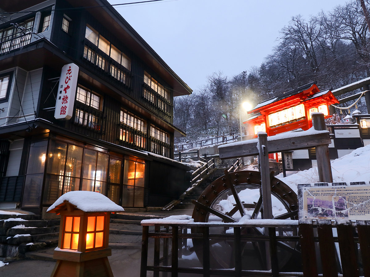 #���т◷�ق̊�̑O�ɋ������� �㓒�͂������܂�