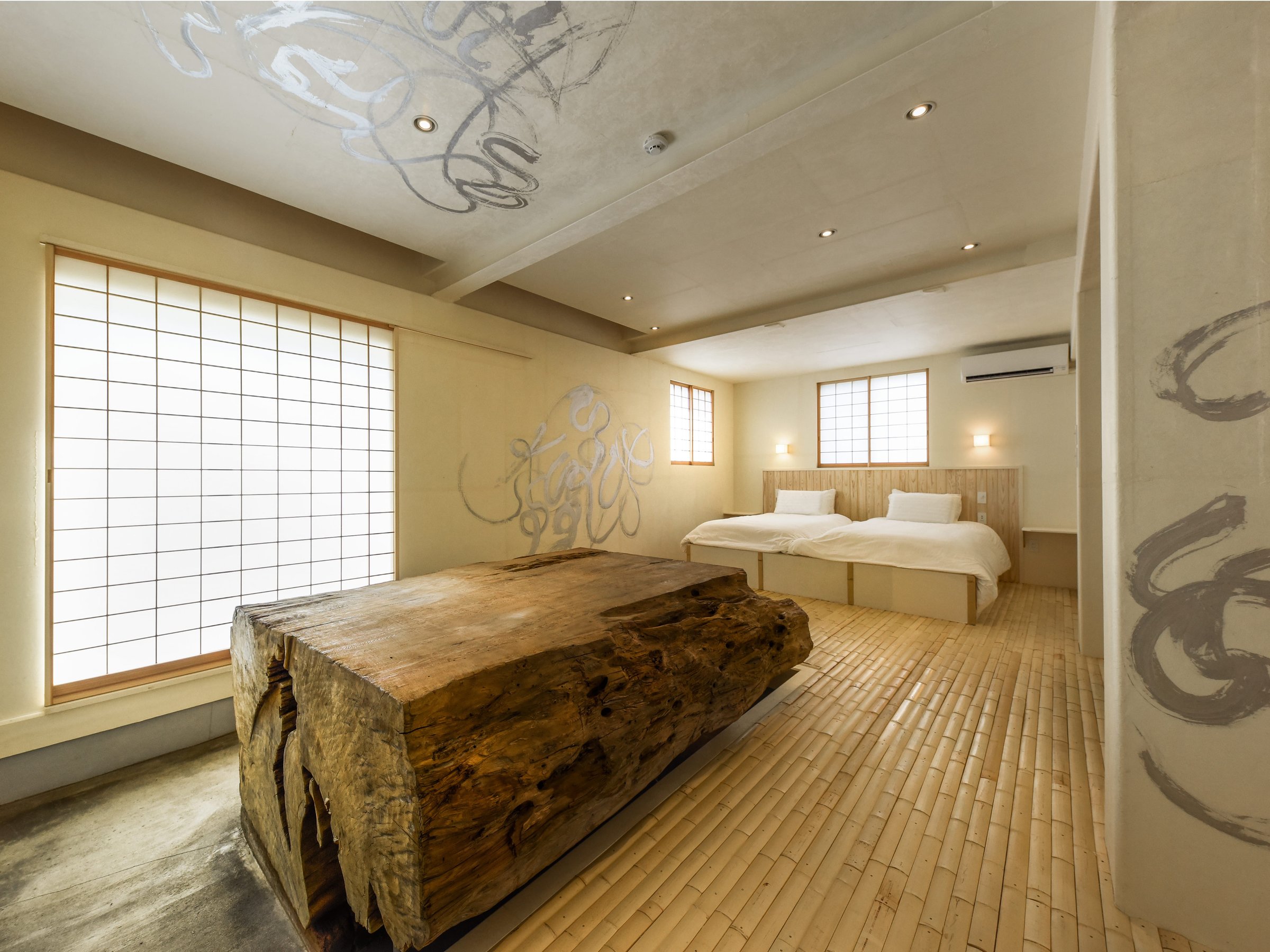 ���s���m���̒|���Ɖz�O�a���ǂŁA���R�f�ނ̋��S�n�̗ǂ���ԁB���q�̉Ă����K�Ɋy���߂܂��B