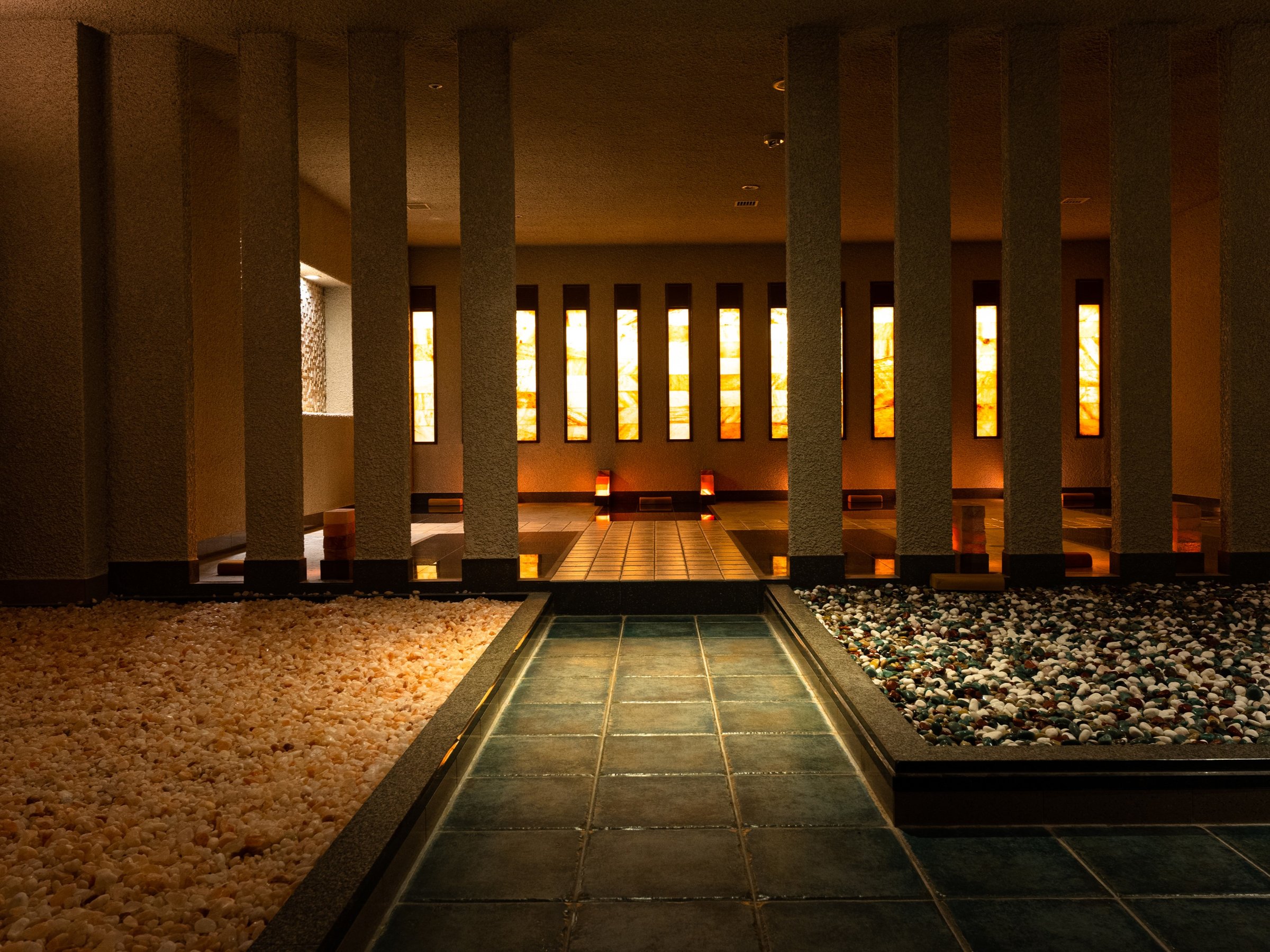 y՗Fʁz13̈قȂ՗B≖EŐEEJ[Xg[Eѐ΂ƃQ}jEB