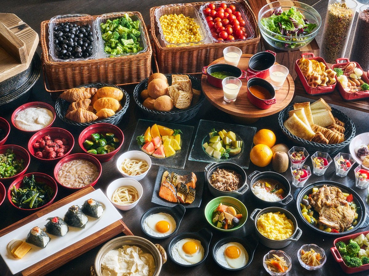 LUXE DINING HAPUNA�i���C���^���[1�e�j�V�䍂��9m�A�L�X�Ƃ�����Ԃł������ƒ��H����