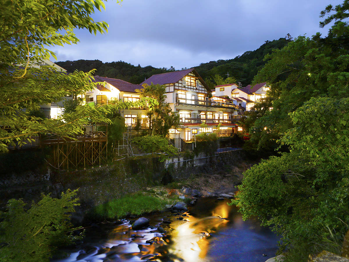 �O�ρ`�k�������񂾌������݂��`