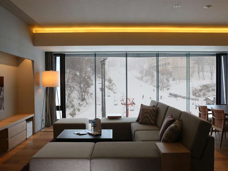 y3xbh[ ][gr[z͂܂\t@łƂB