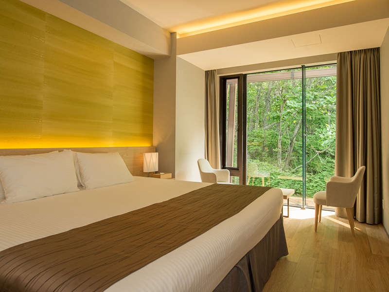 �y2�x�b�h���[��A �t�H���X�g�r���[�z�ԋ߂ɗ΂������Ē����邨�����ł��B