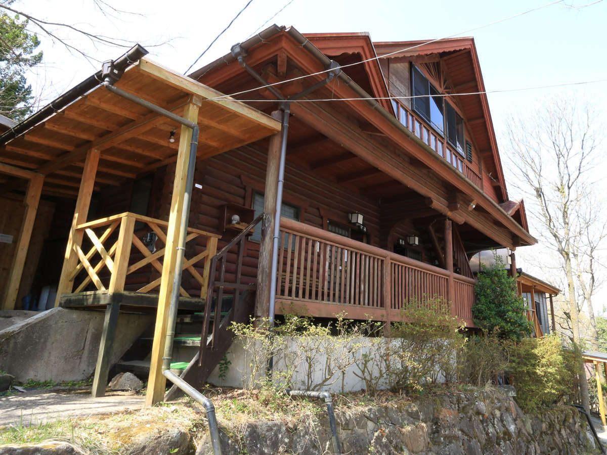 山小屋風宿泊棟「たちばな」