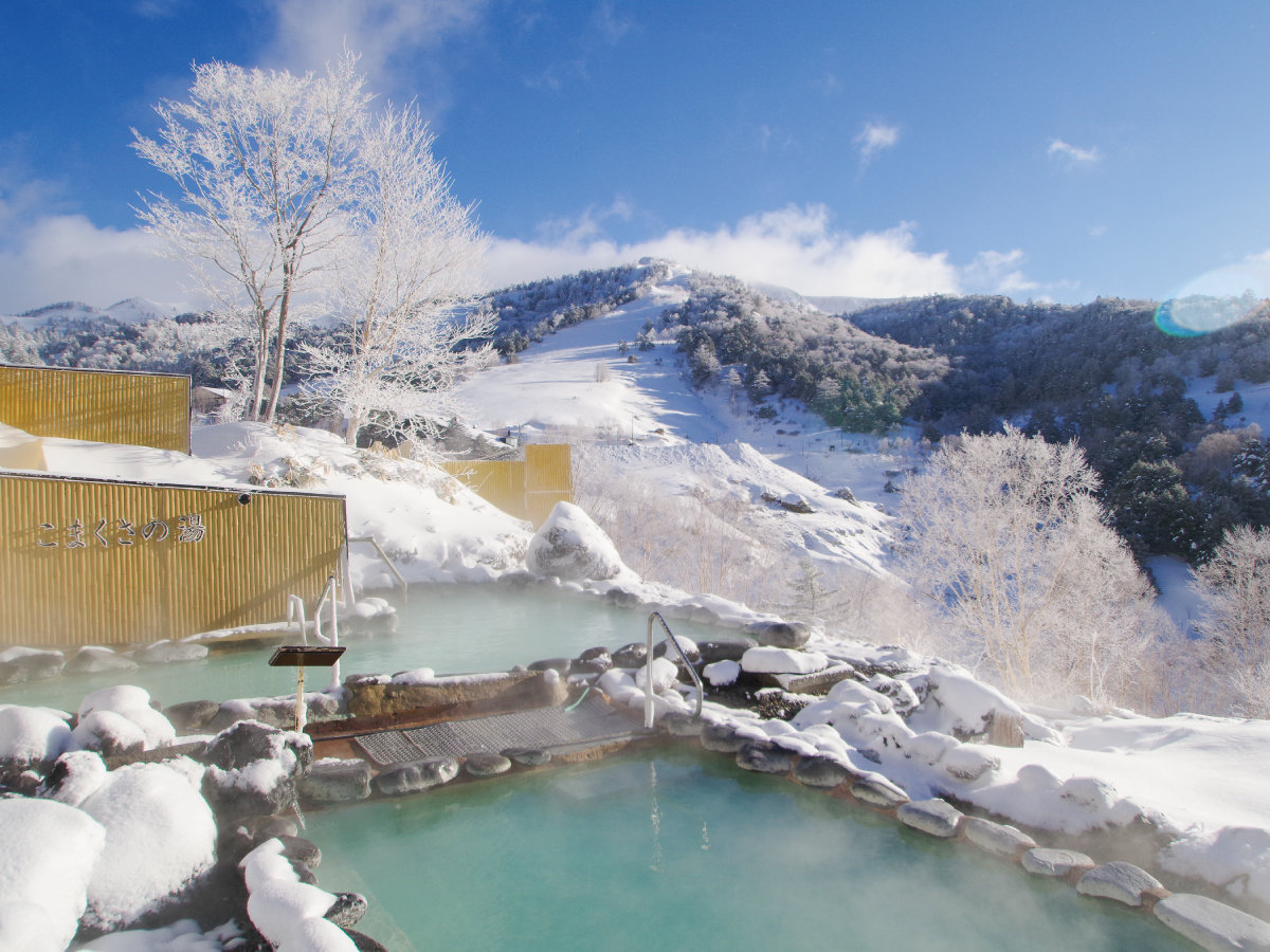 �y���܂����̓��z����̎R���݂�]�ޘI�V���C�œ~�̐�i�𖞋i