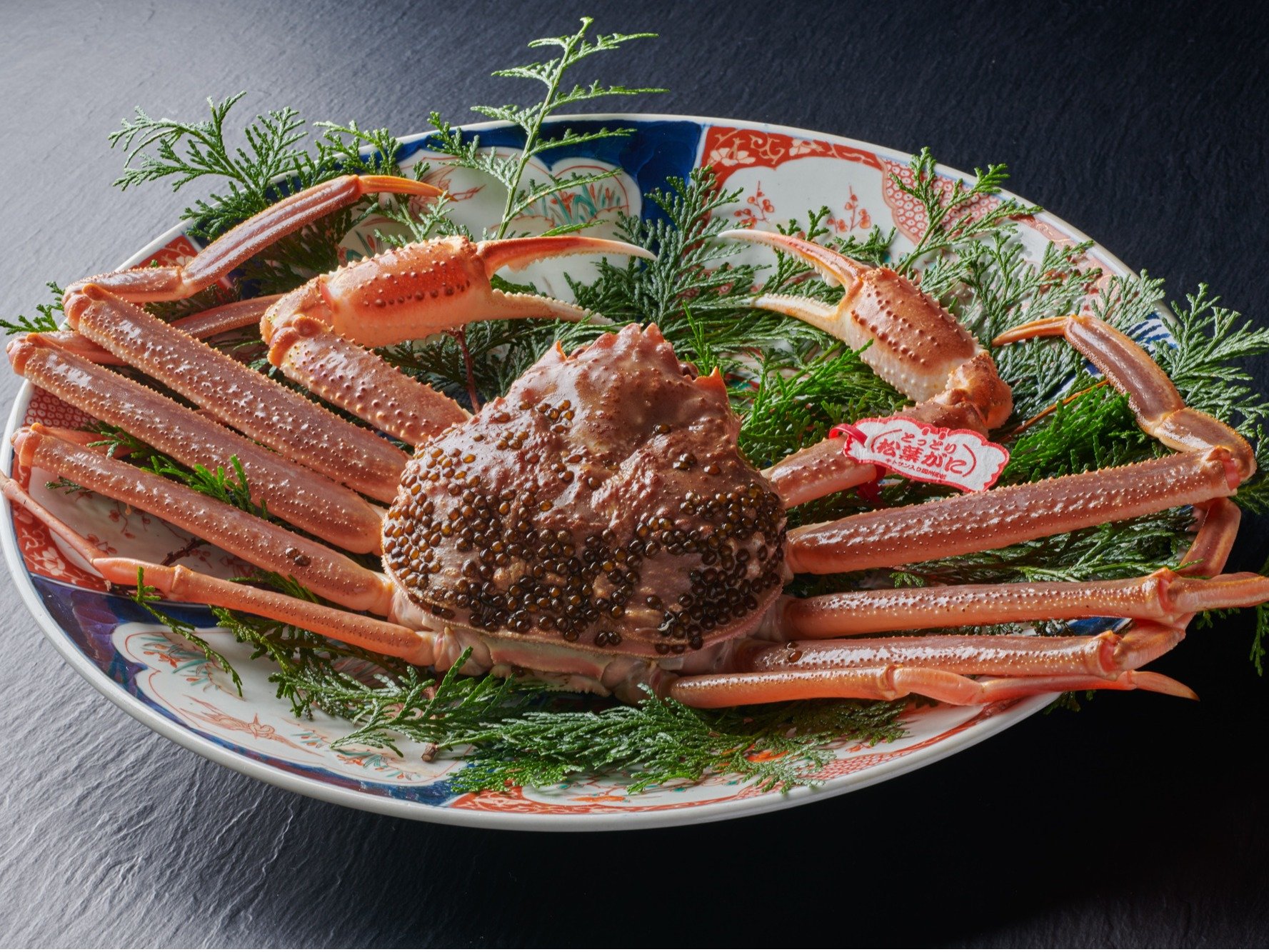 松葉蟹 境港、賀露(かろ)、鳥取港で水揚げされた蟹を使用。