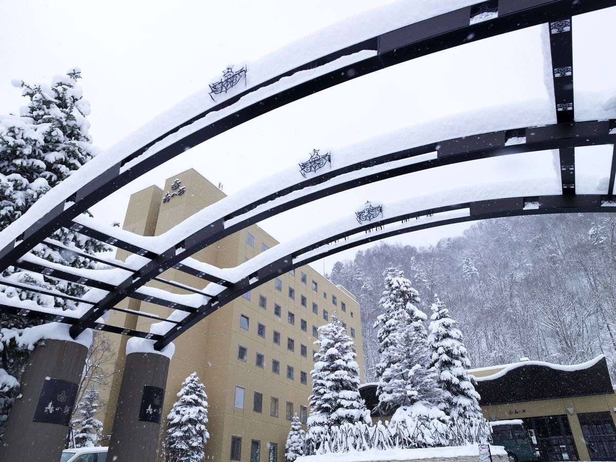 yOρi~jzRɈ͂܂ꂽ][gŐŜtbViC[Wʐ^j