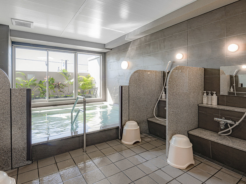 �z�e������