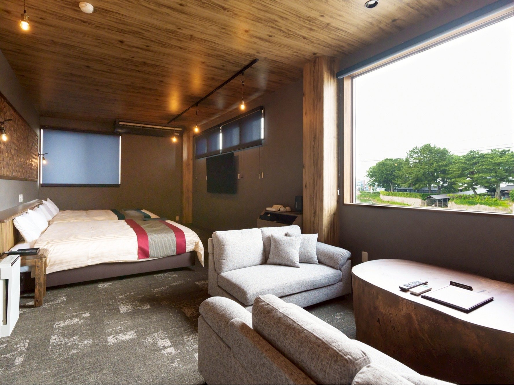 OWA[cC-O-͍wjՁuRqɁv𒭂߂܂