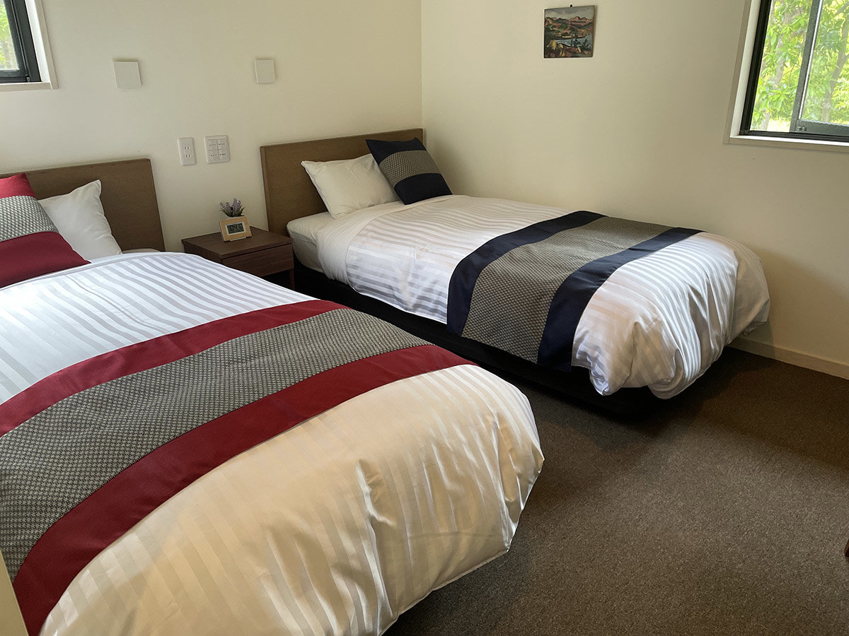 �E�y�f���b�N�X�c�C���z�����x�b�h�u�����h�u�V�[���[���v�̃}�b�g���X�ŉ�����