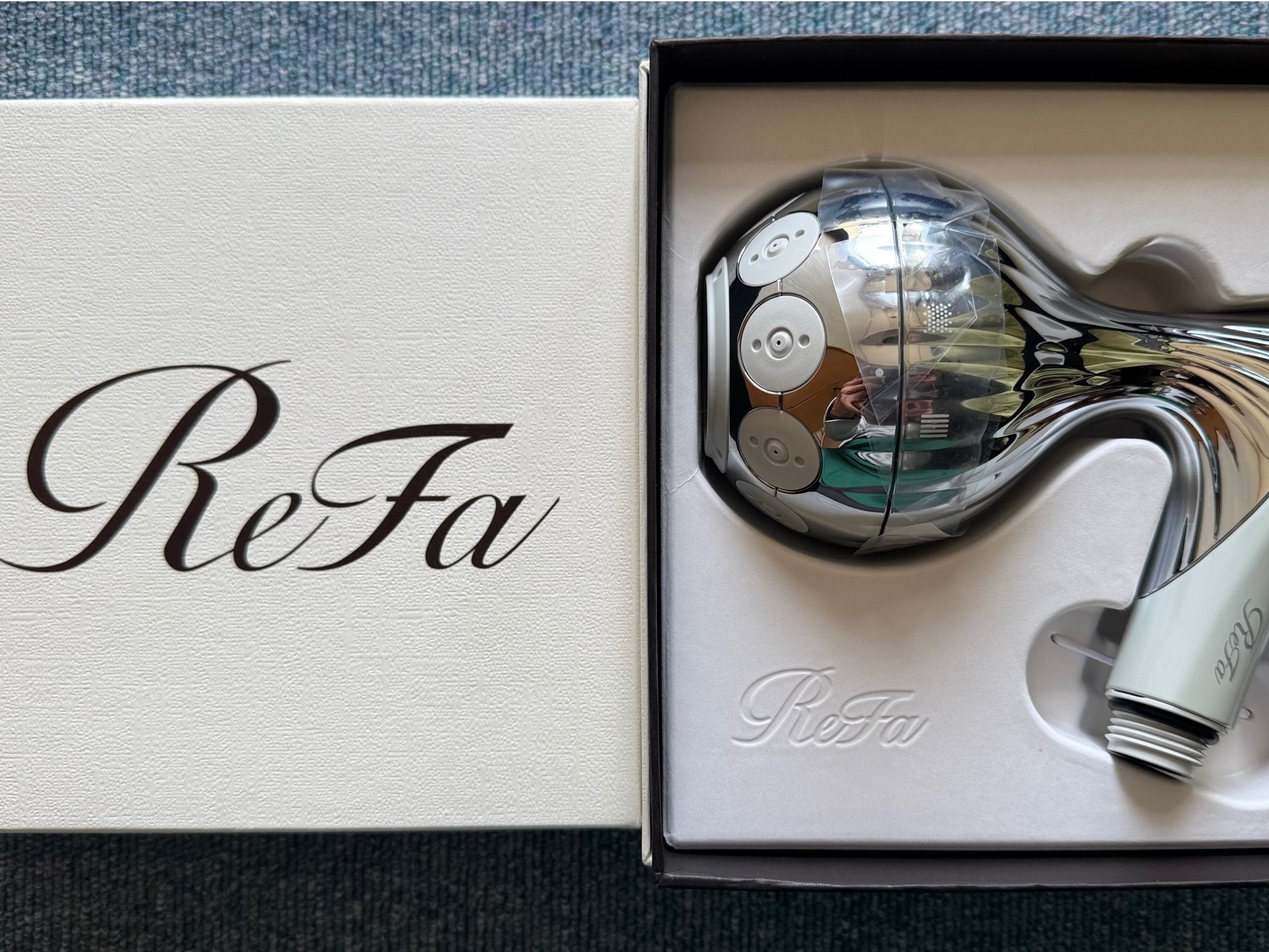 ReFa �N�[���_�E���V�����[�w�b�h