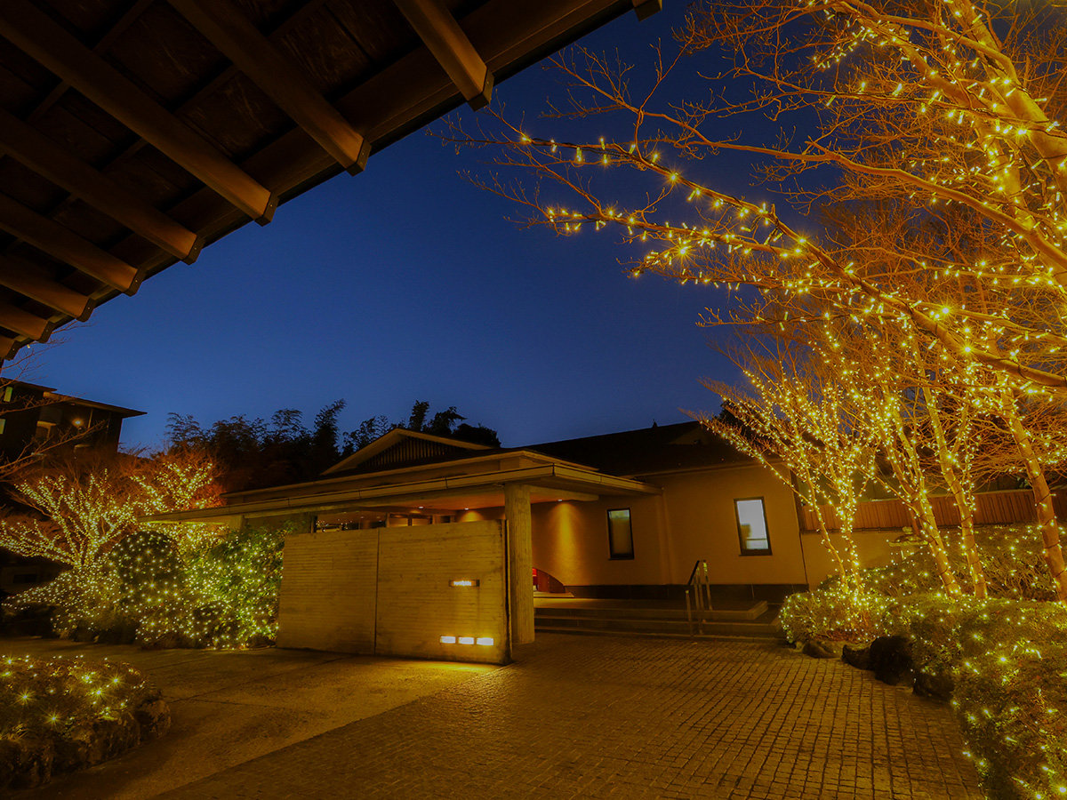 �y�C�x���g�z�E�B���^�[�C���~�l�[�V�����i12��〜3���j