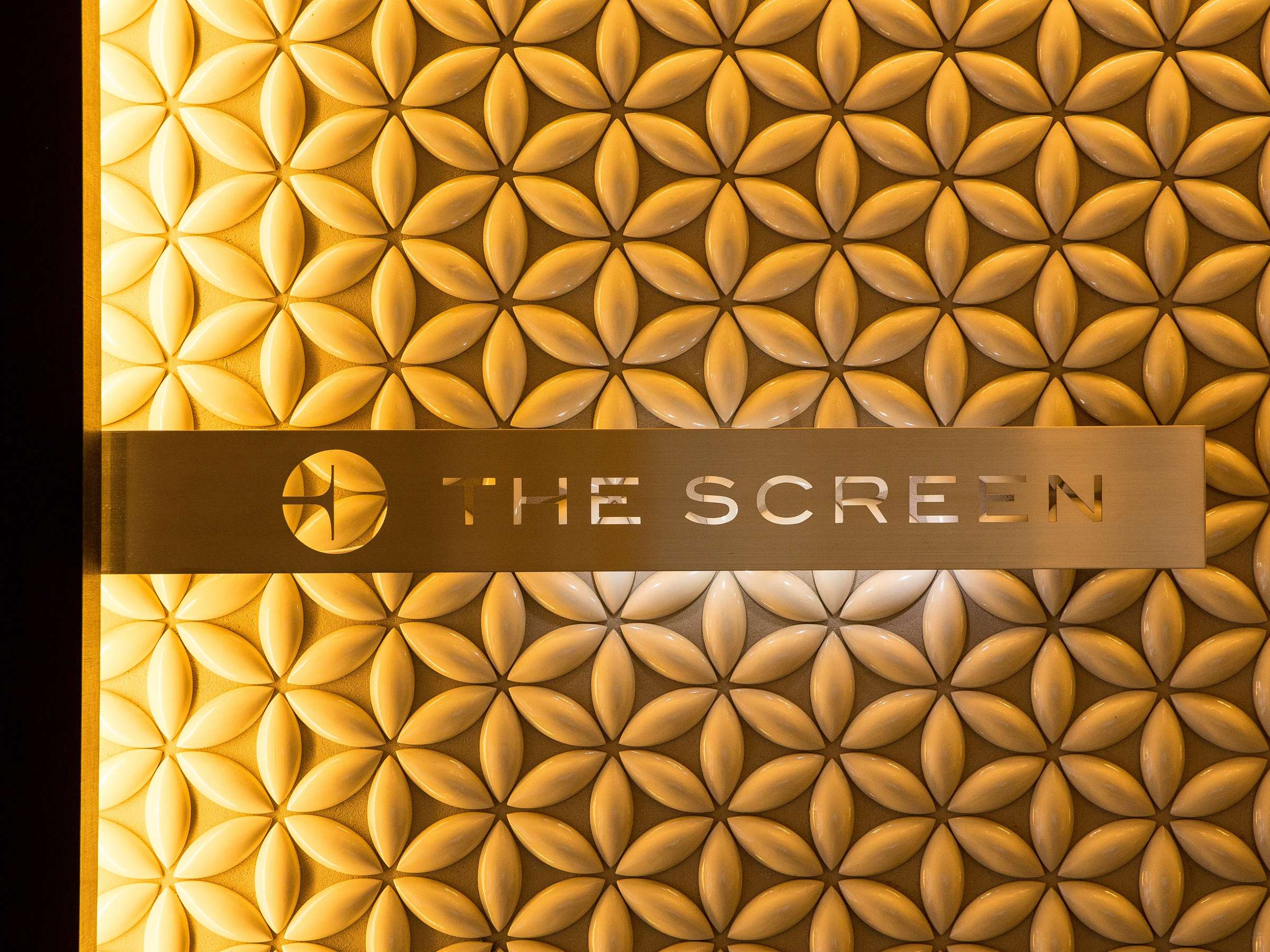 THE SCREEN�ւ悤����