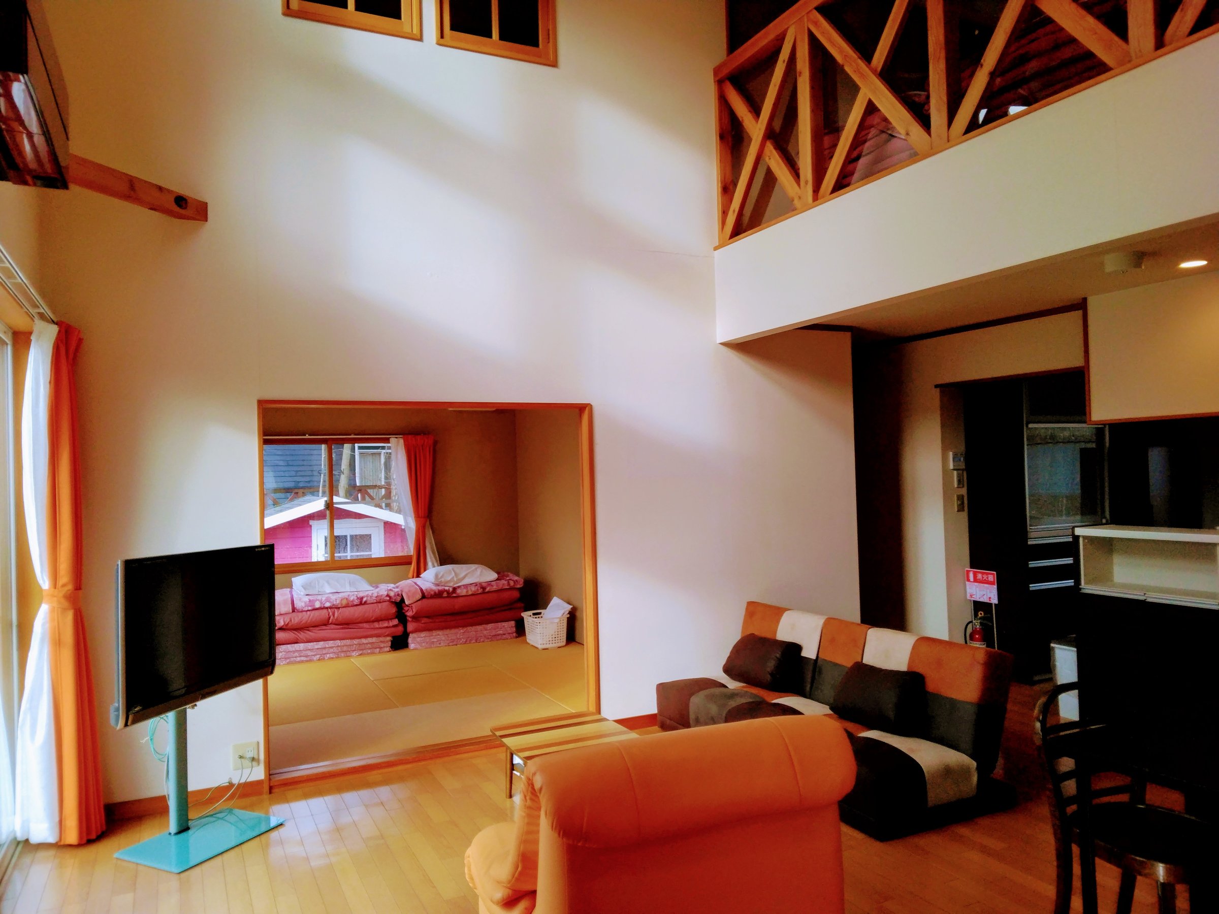 �����ʂ��Ə��g�[�̂���A���r���O�B����8��̘a���ł��B