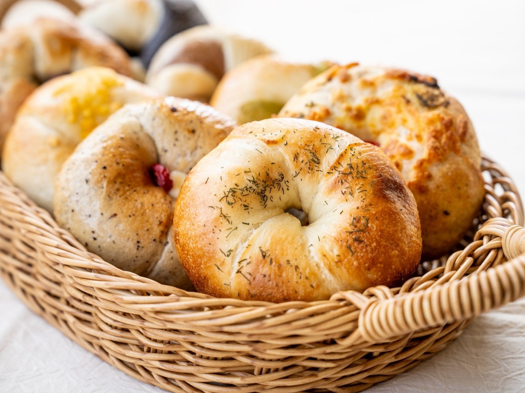 軽食青島ベーグルお一人様1つまで無料で提供。