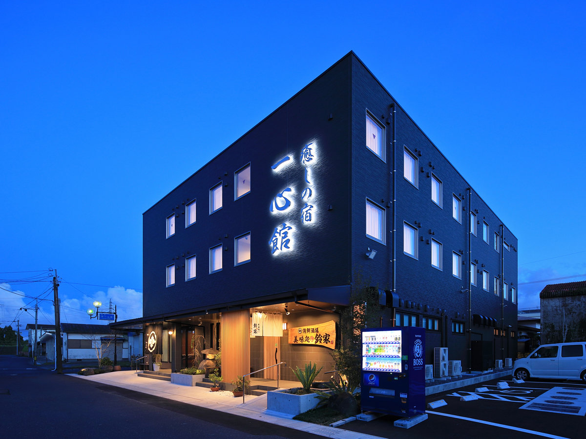 �y�O�ρz�������ԏꂠ��1�K�ɂ��H��������