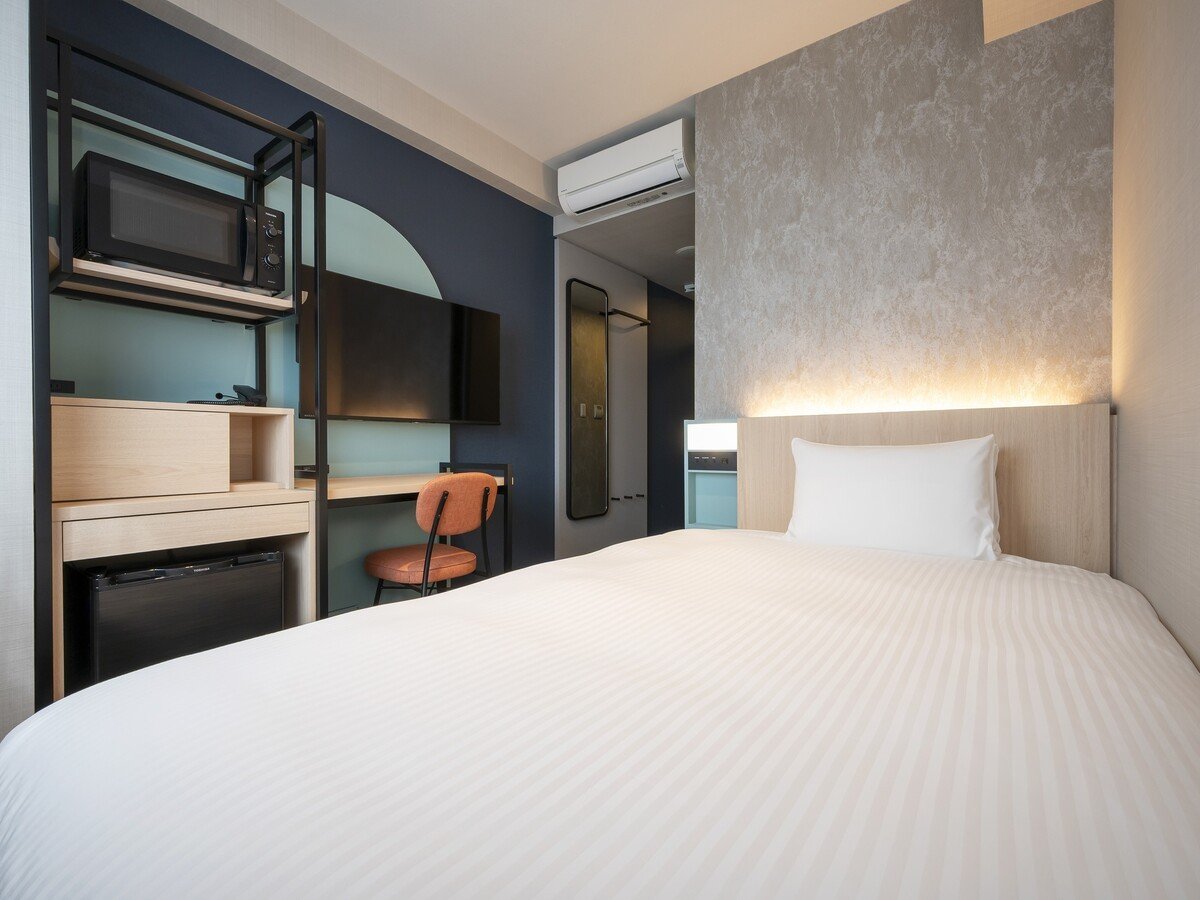 �V���O���E�Z�~�_�u��