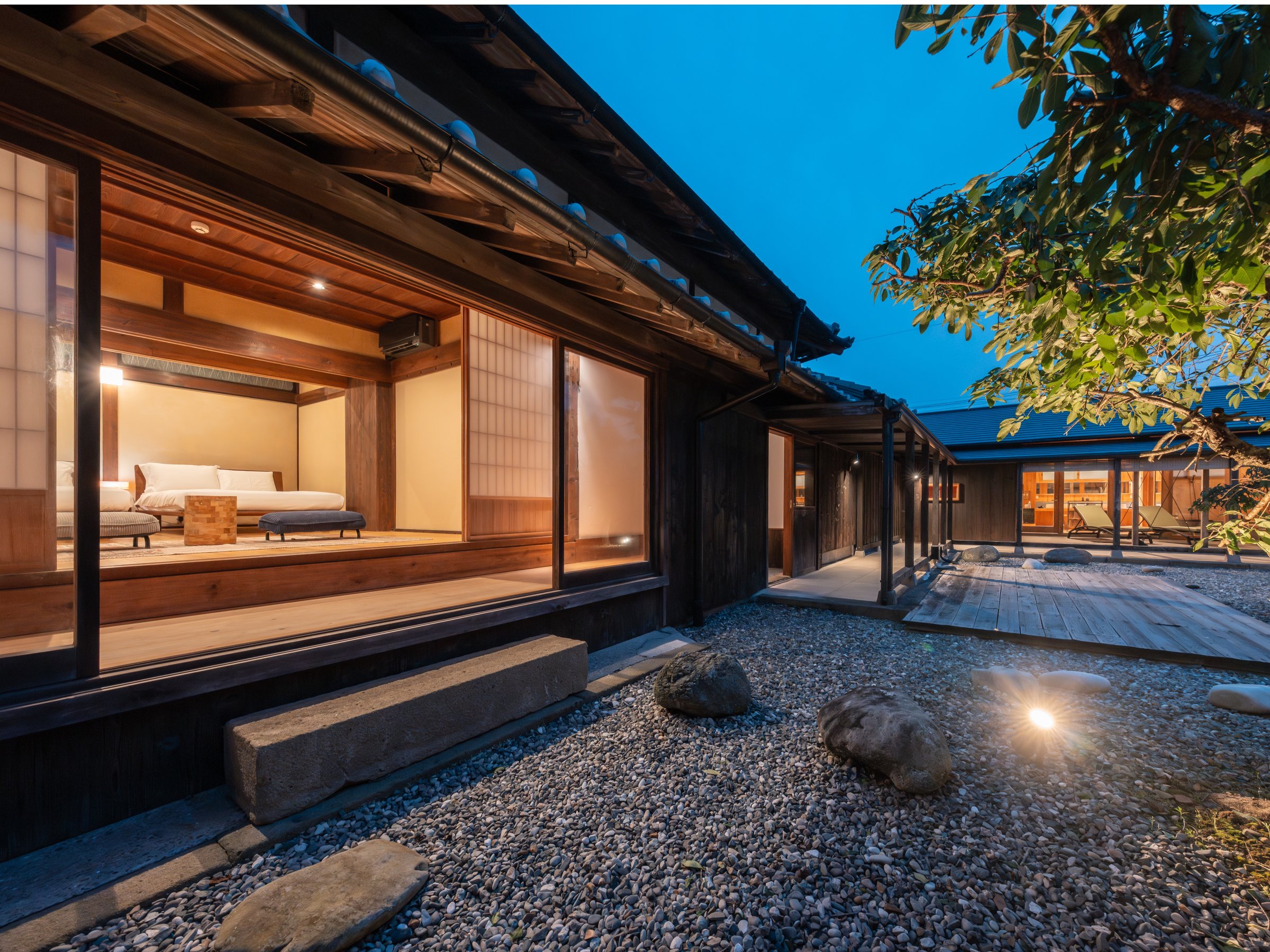 yvCx[gTEitzÖƈ꓏݂ŘIVTEiƂ