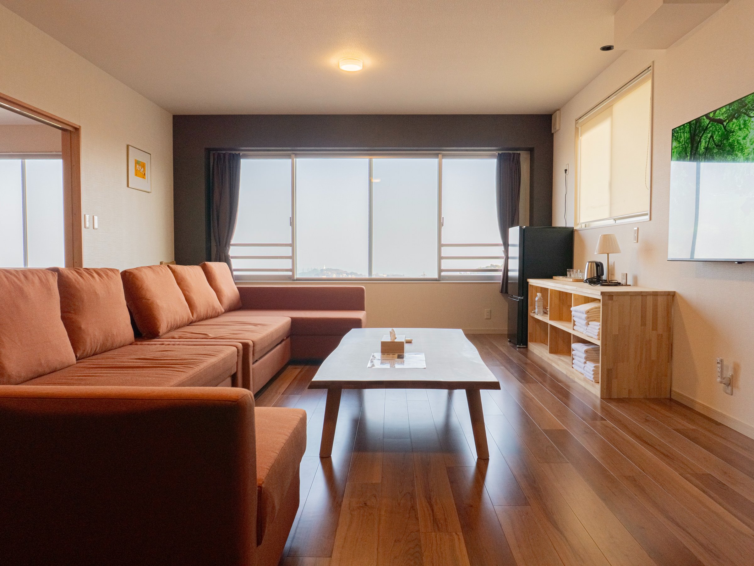 ���r���O�G���A