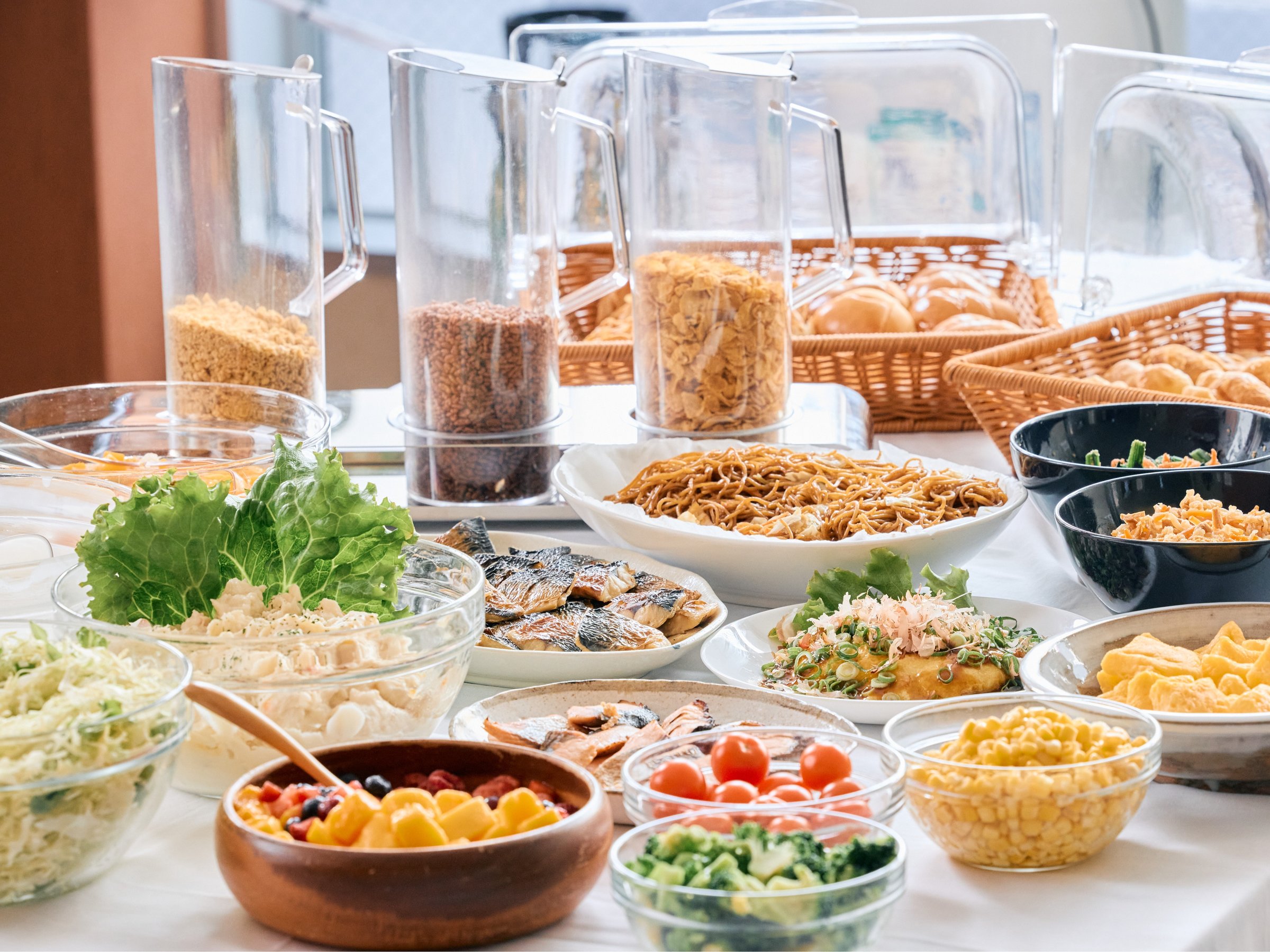 ���H�o�C�L���O��AM6�F00�`AM9�F00�܂ł��񋟂��Ă���܂��B