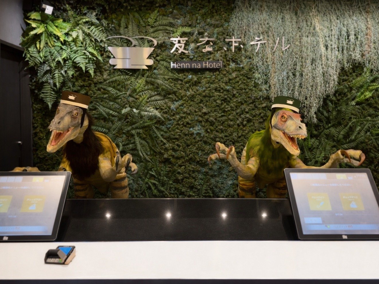 �`�V�����Ȃ����t�����g�ŋ������{�b�g�����ē����܂��`