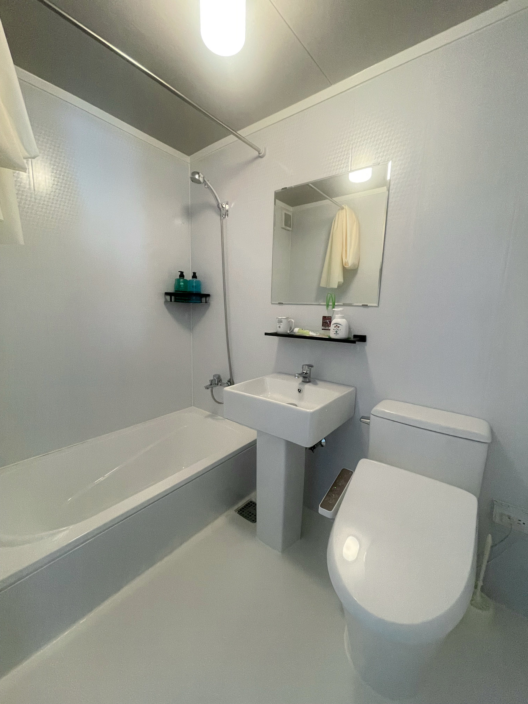 邭ȃjbgoXBoX^utŁA̔郊bNX