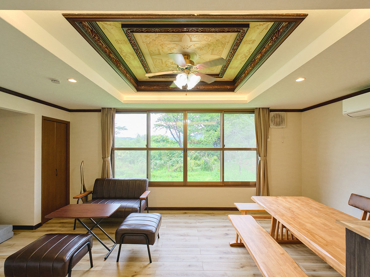 ���r���O���[���E�_�C�j���O