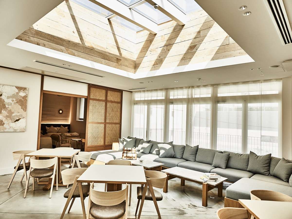 ���r���O���[��