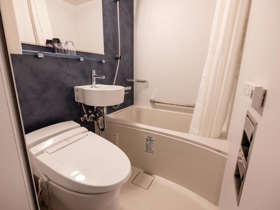 �o�X���[��