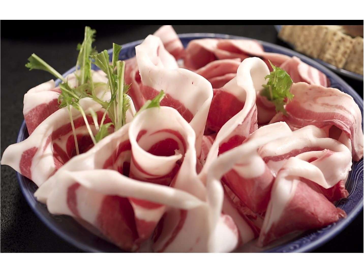 �ڂ����A�ʐ^��3�l�O