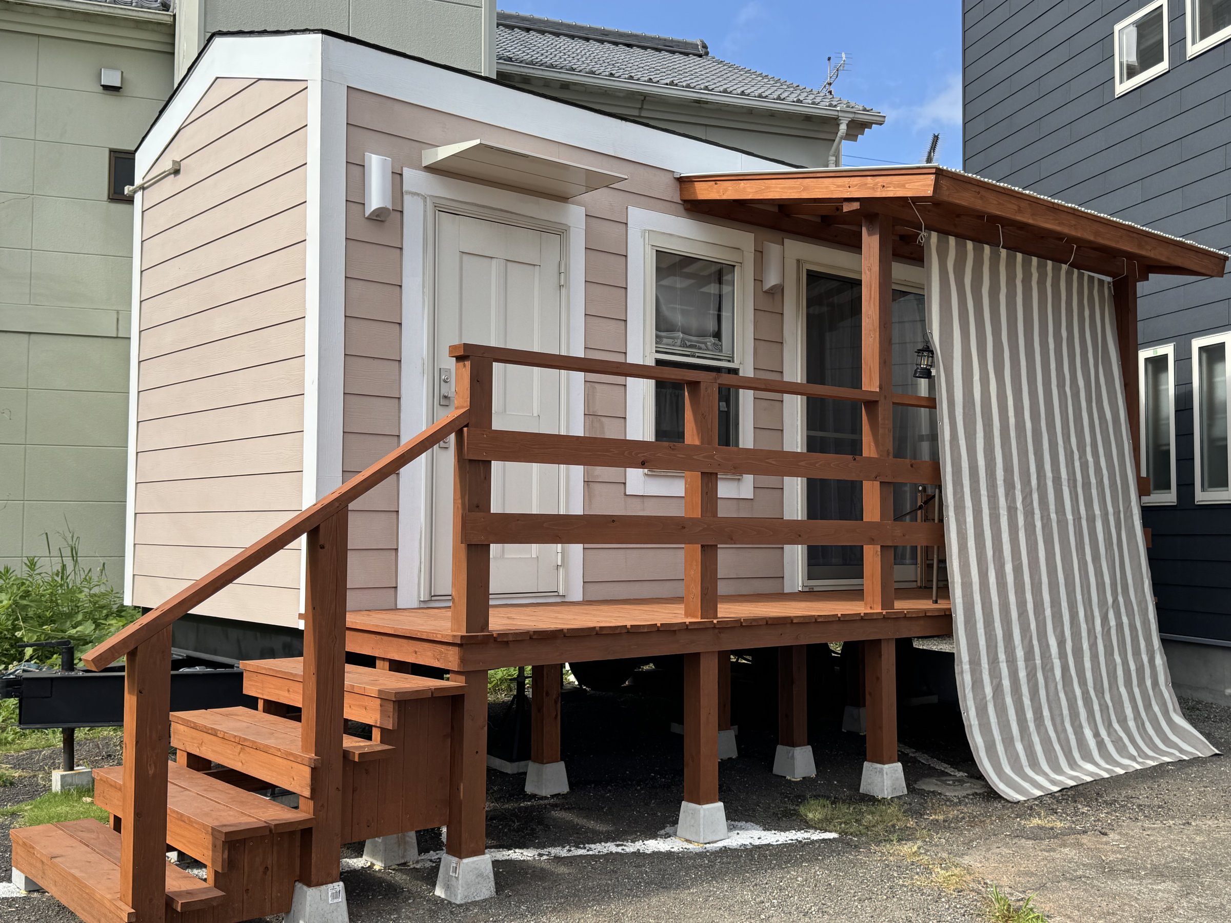 �~�j�g���[���[�n�E�X�O��