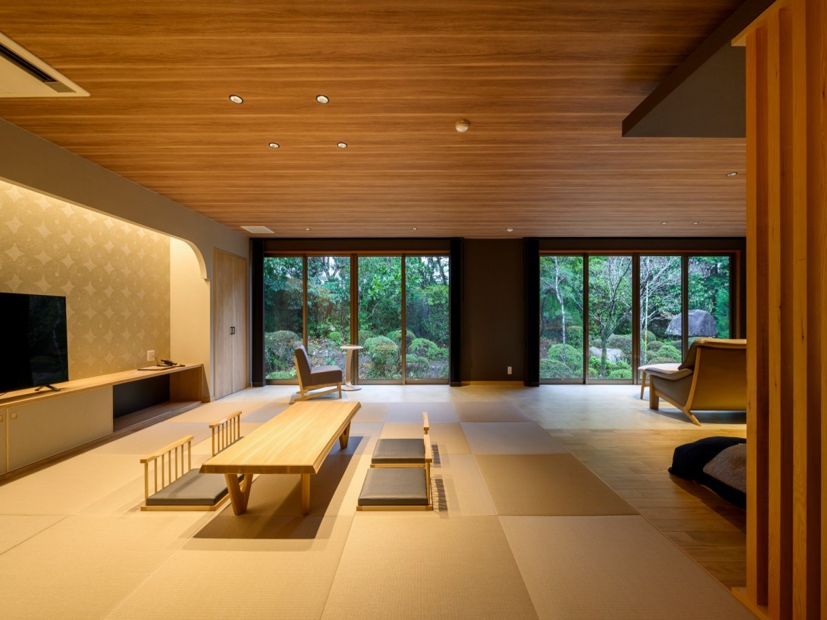 yj̊ԁz͎lG܁X̕iy݂܂B